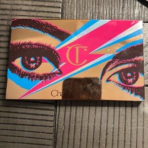 Beautiful Charlotte Tilbury Icon Limited palette